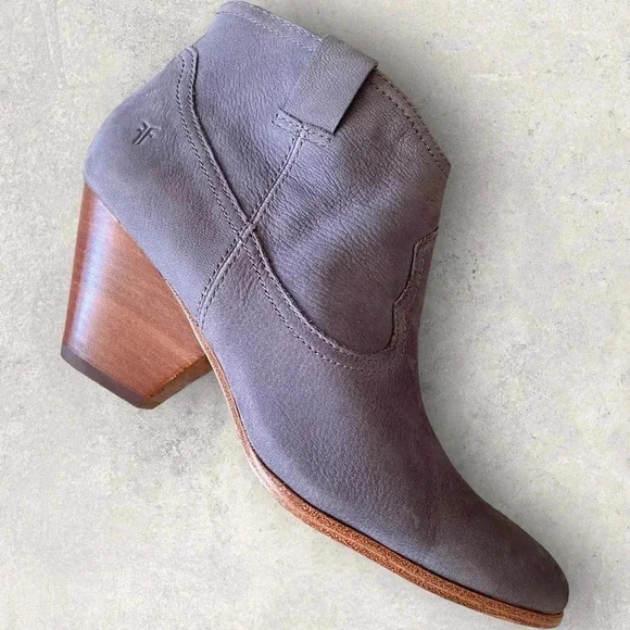 Frye Womens Reina Jea Western Ankle Boots Nubuck Leather Gray Zip Up Size 9.5 - Picture 3 of 13